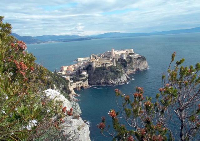 gaeta 1.jpg